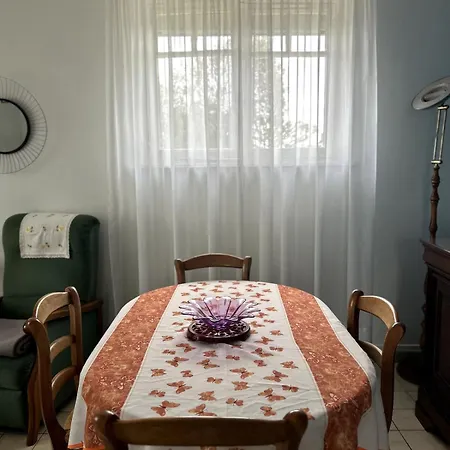 Petit Kennedy Maison 4 Personnes Rochebonne